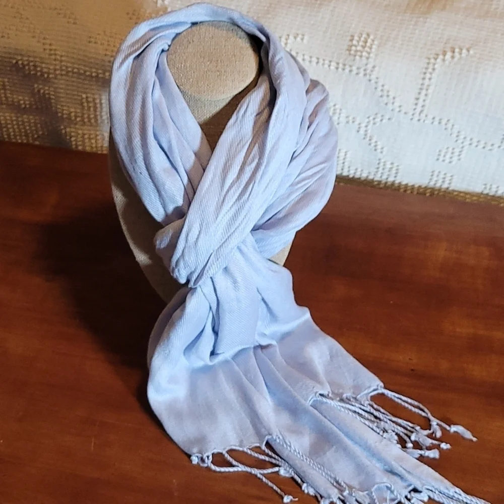 Ellen Tracy* Scarf* Blue